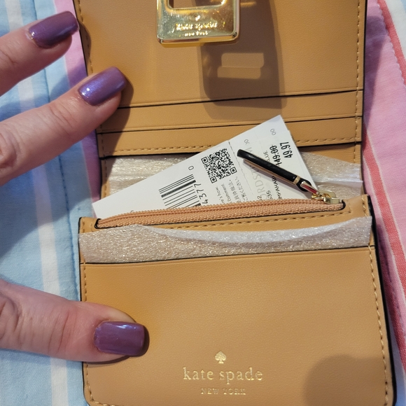 Kate Spade Tan Wallet - Picture 1 of 5